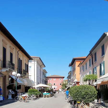 Paola By Interhome Ferienhaus Forte dei Marmi